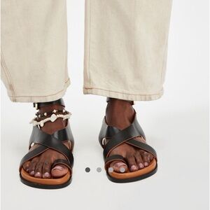 BNIB Anya Criss Cross Footbed Sandal